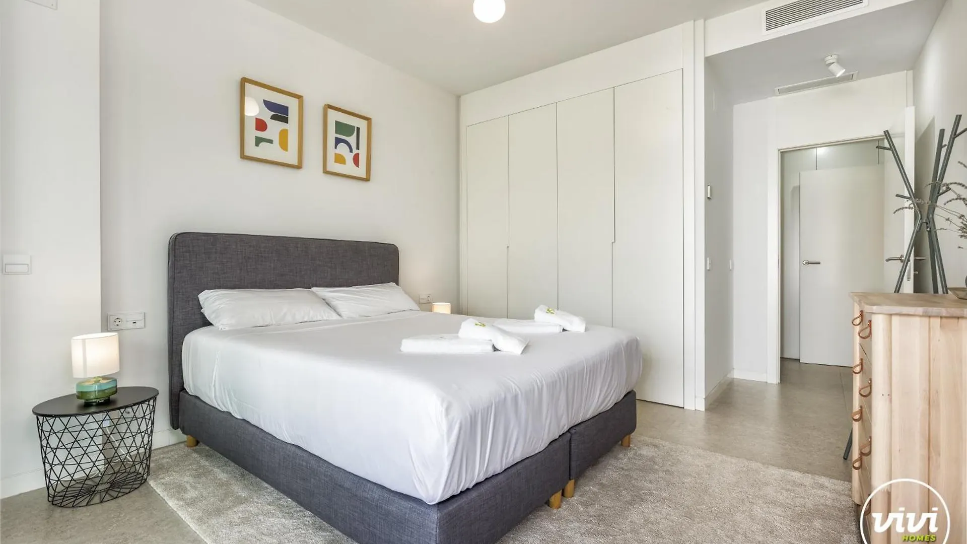 Vivi Homes - Galatea Pool, Gym, Sauna & Beach Torremolinos 0*,  España