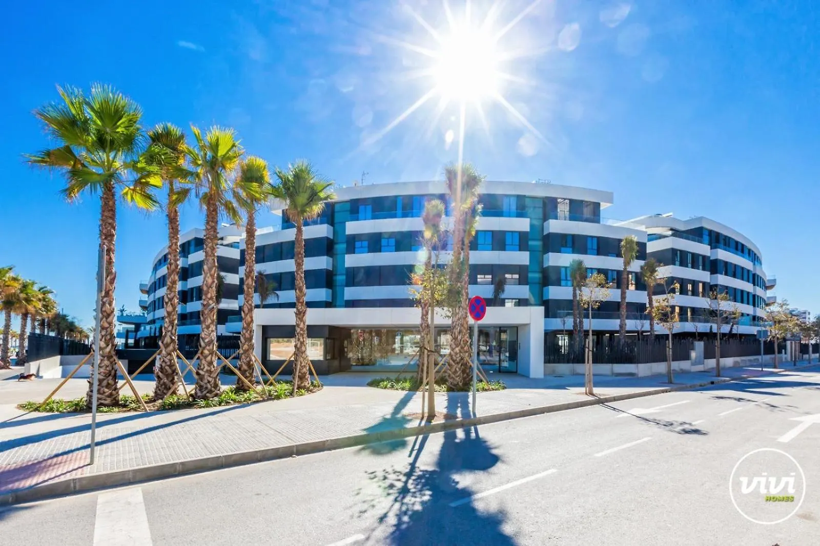 Vivi Homes - Galatea Pool, Gym, Sauna & Beach Torremolinos Apartamento