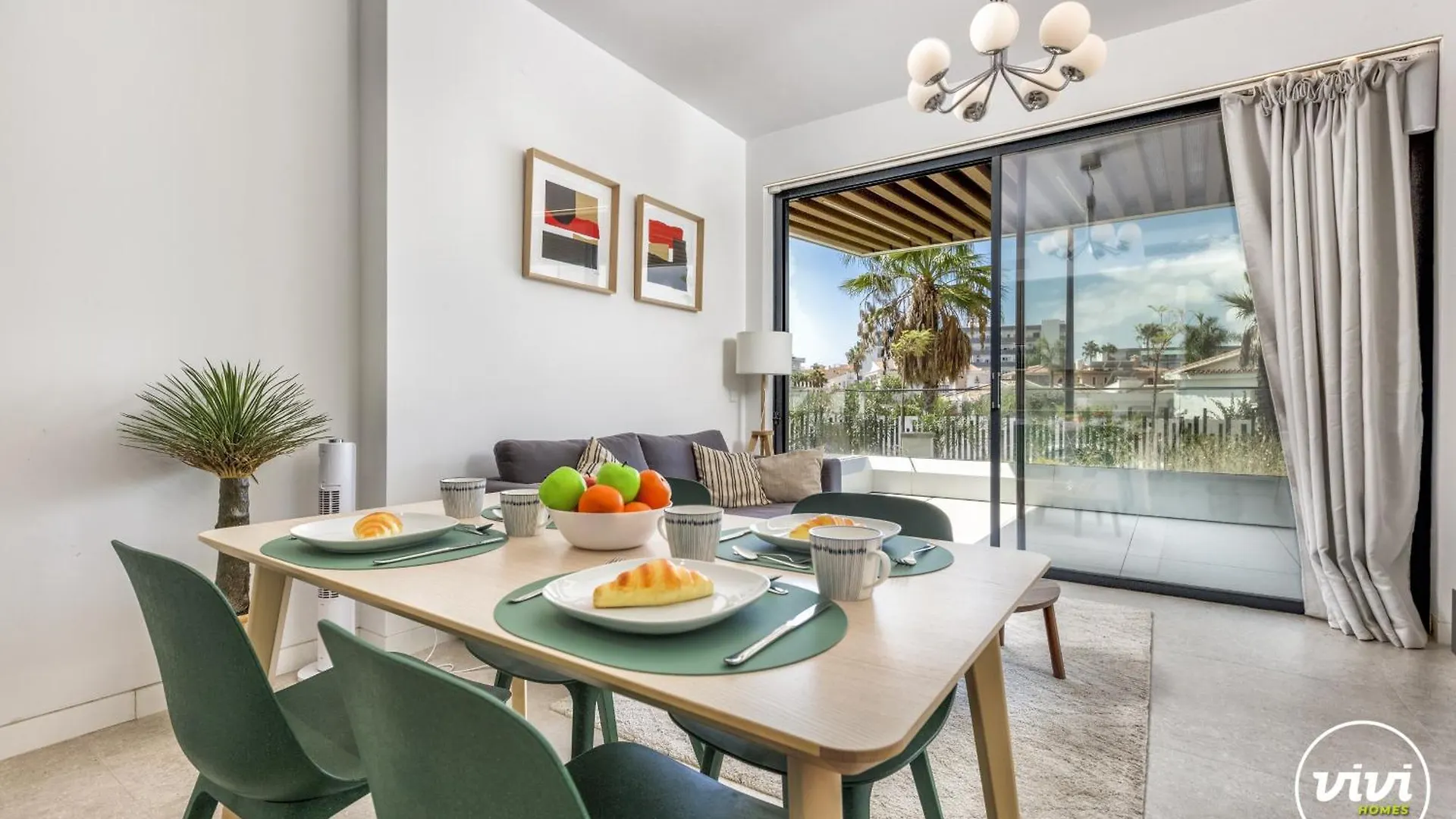Vivi Homes - Galatea Pool, Gym, Sauna & Beach Torremolinos Apartamento